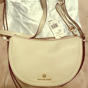 Michael Kors New leather Camden Crossbody Cream